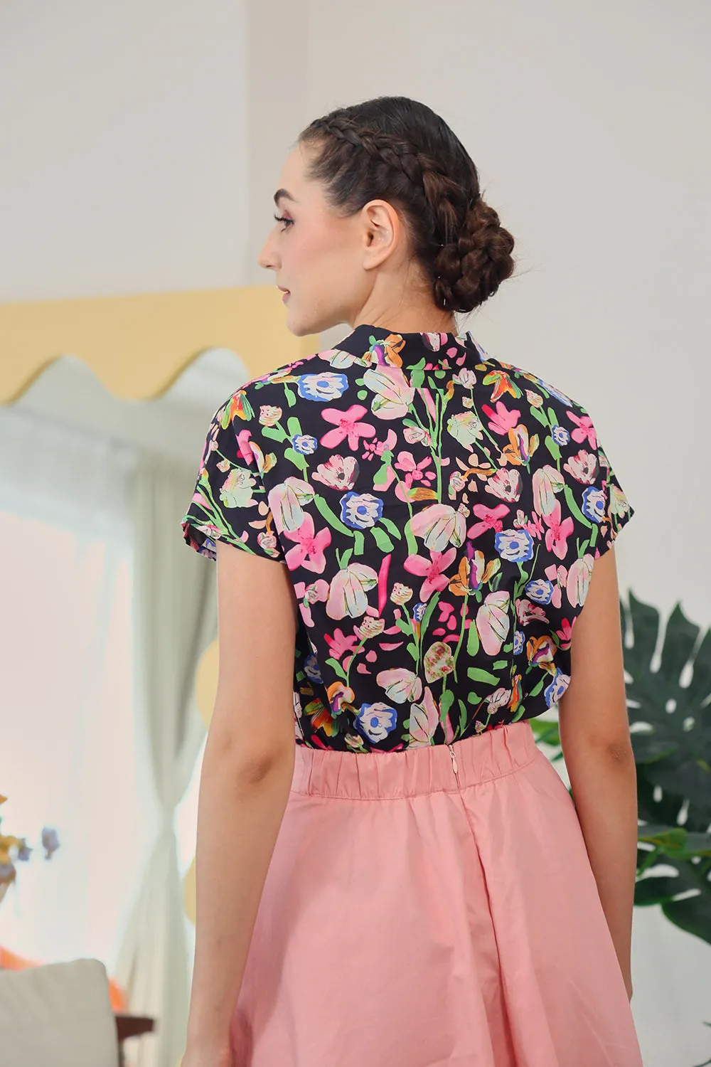 Addie Kimono Neckline Top in Black Garden