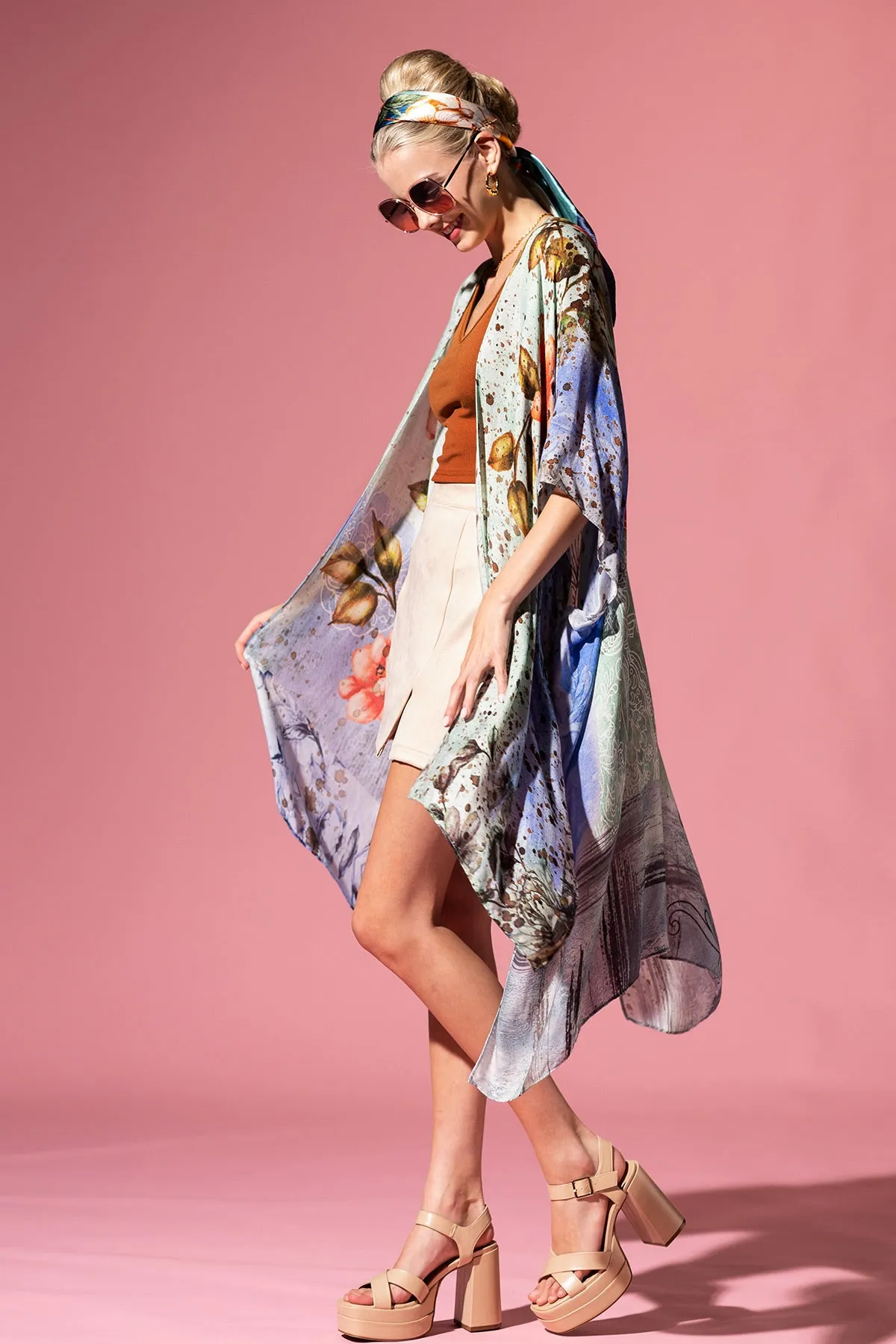 Artistic Bloom Kimono