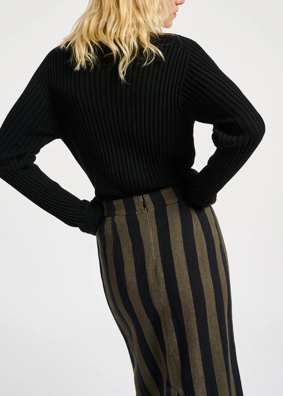 Black rib-knitted turtleneck sweater