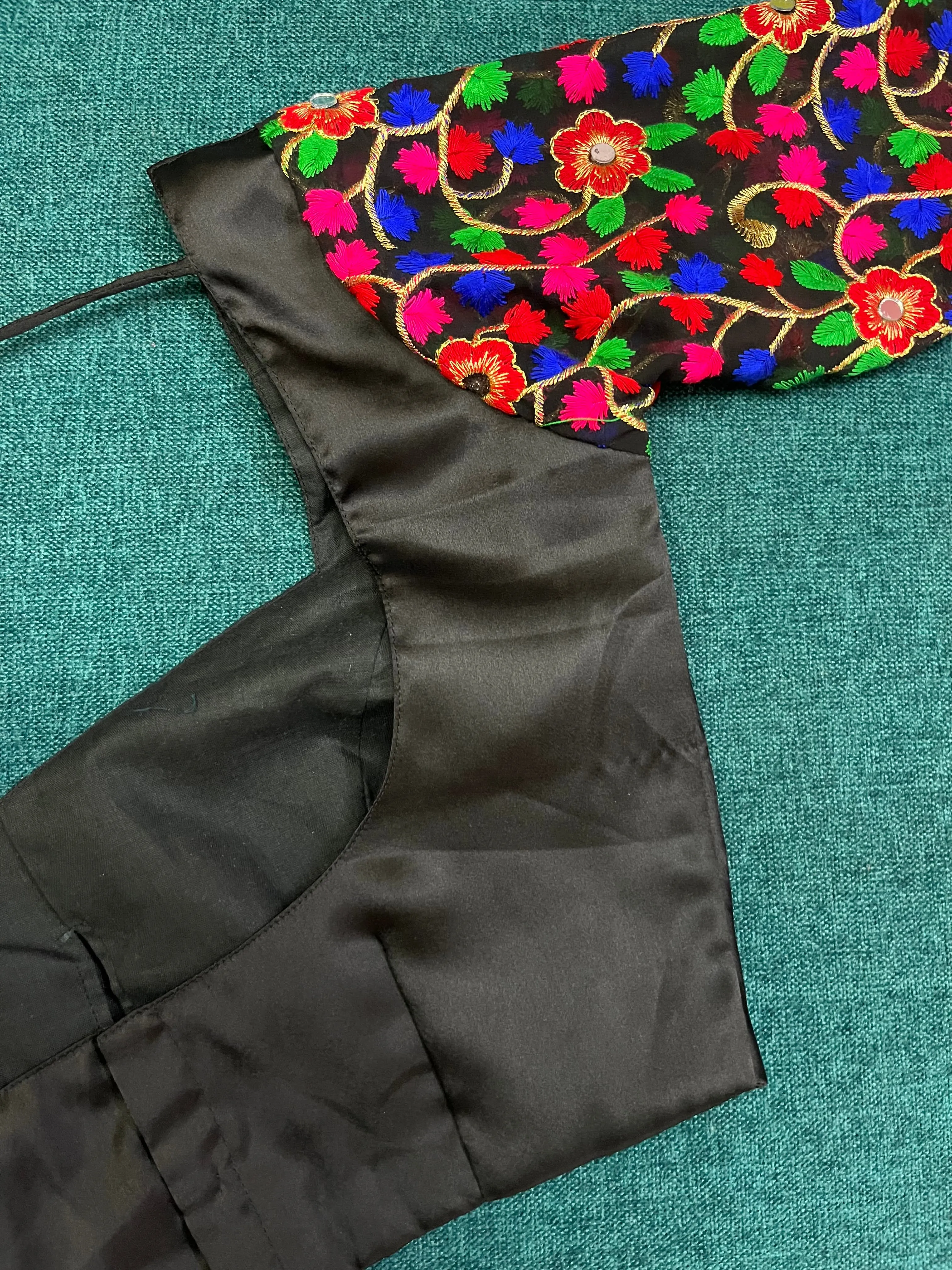 BLACK THREADWORK BLOUSE
