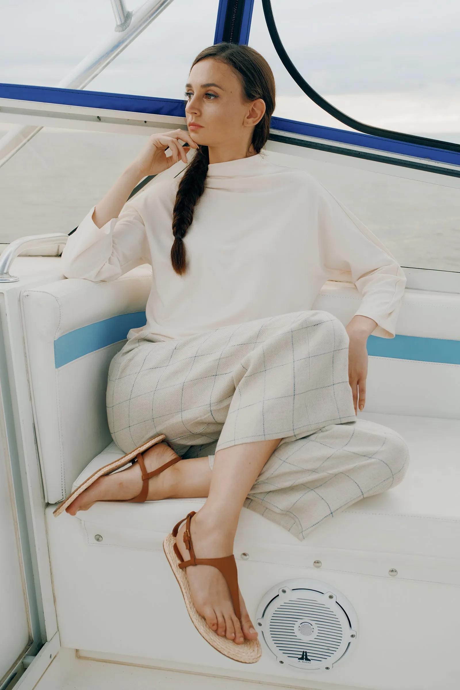 Brigitte Mock Funnel - Ivory
