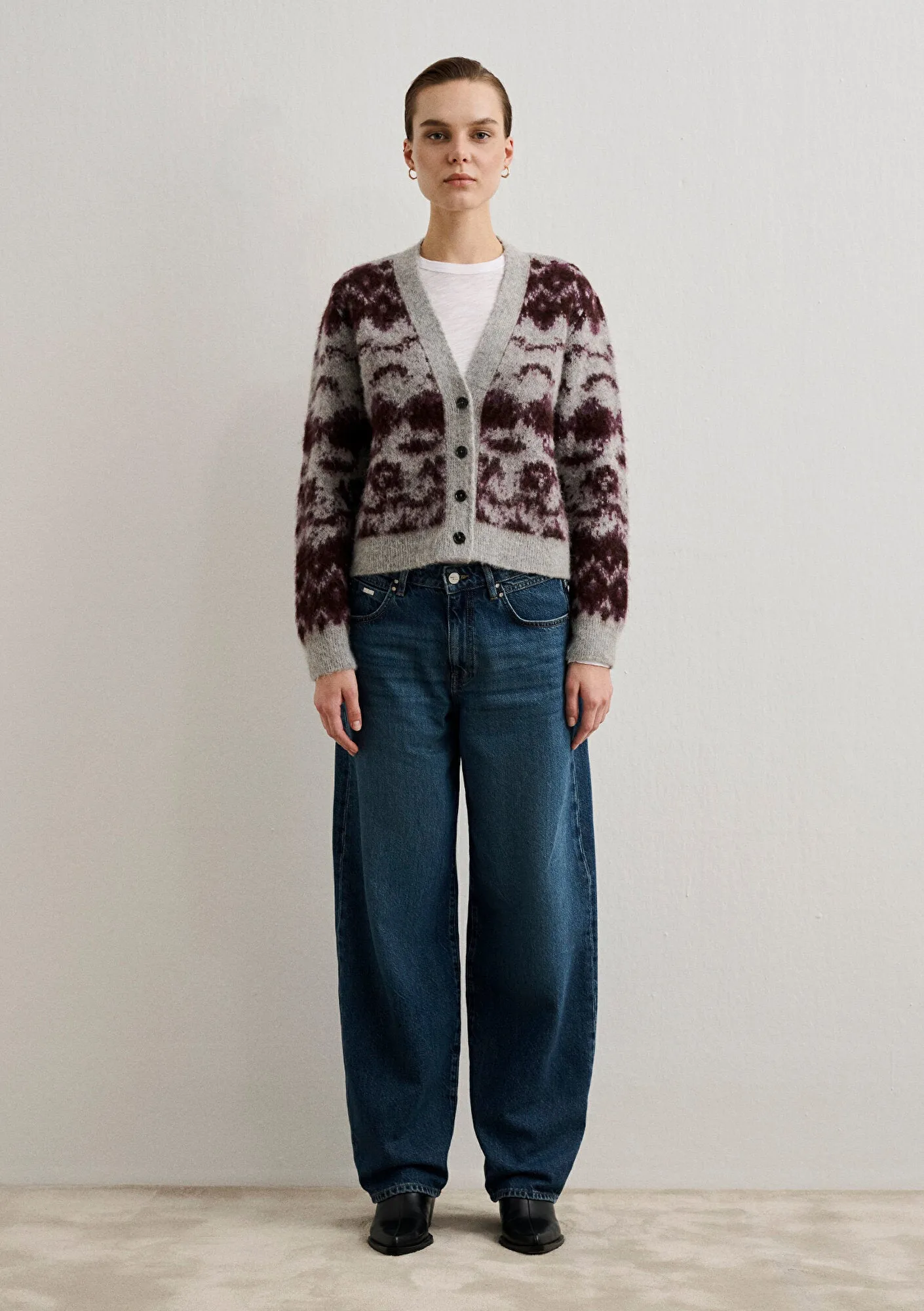 Buttoned Beige Hırka