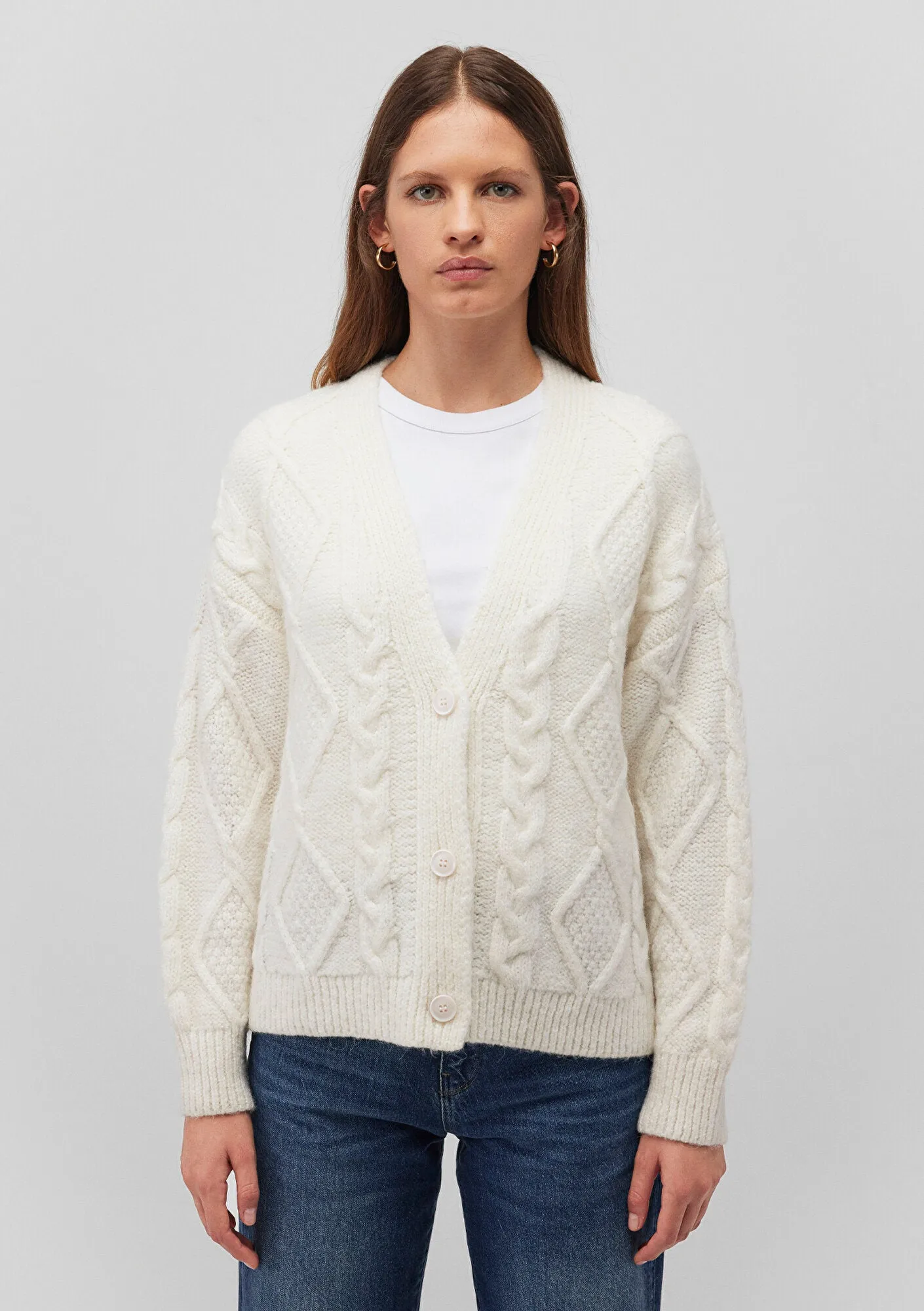 Buttoned White Hırka
