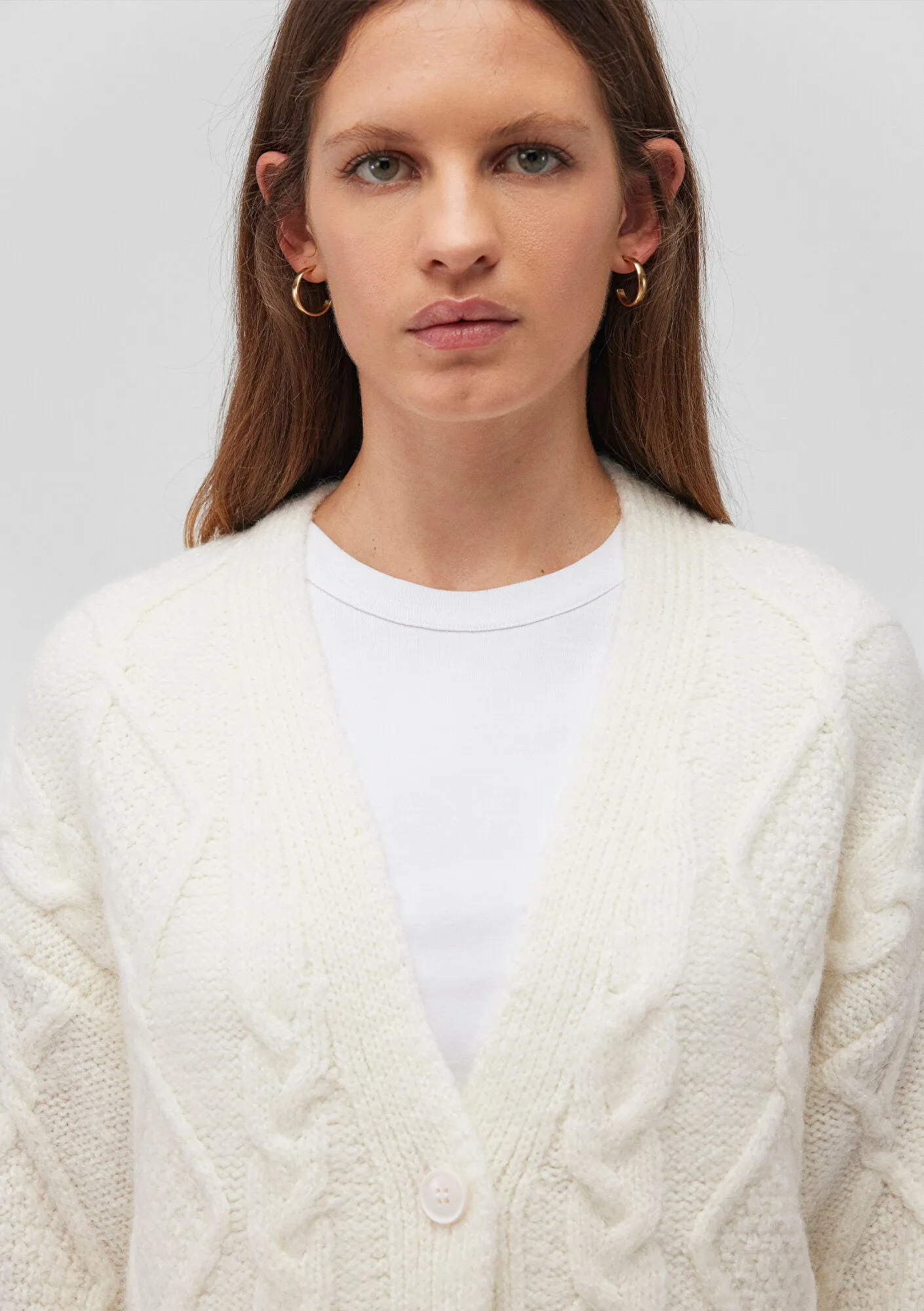 Buttoned White Hırka