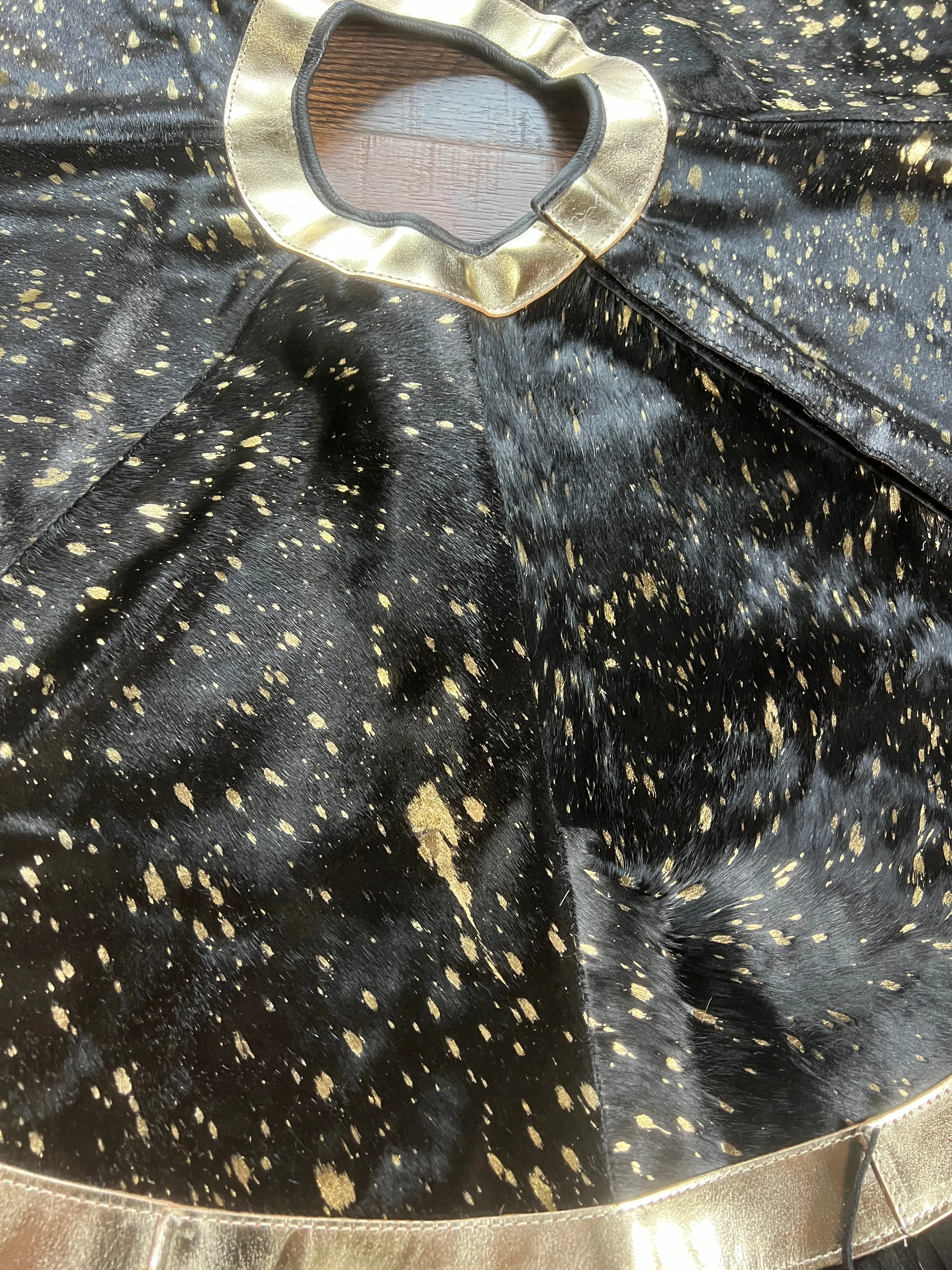 Cowhide Leather Christmas Tree Skirt - Gold Acid Wash
