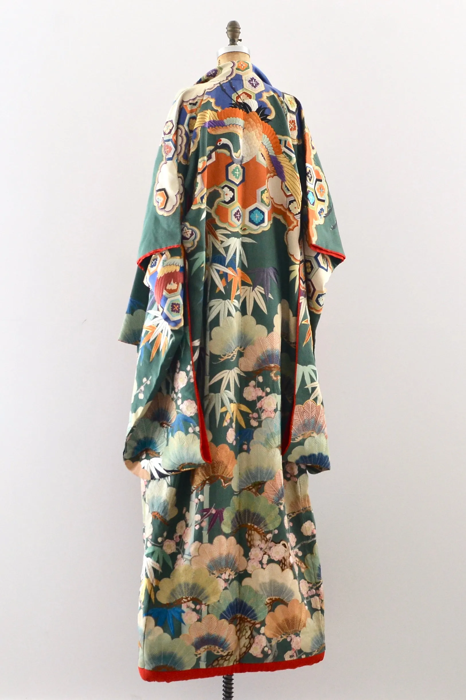 Fine Ceremonial Uchikake Kimono