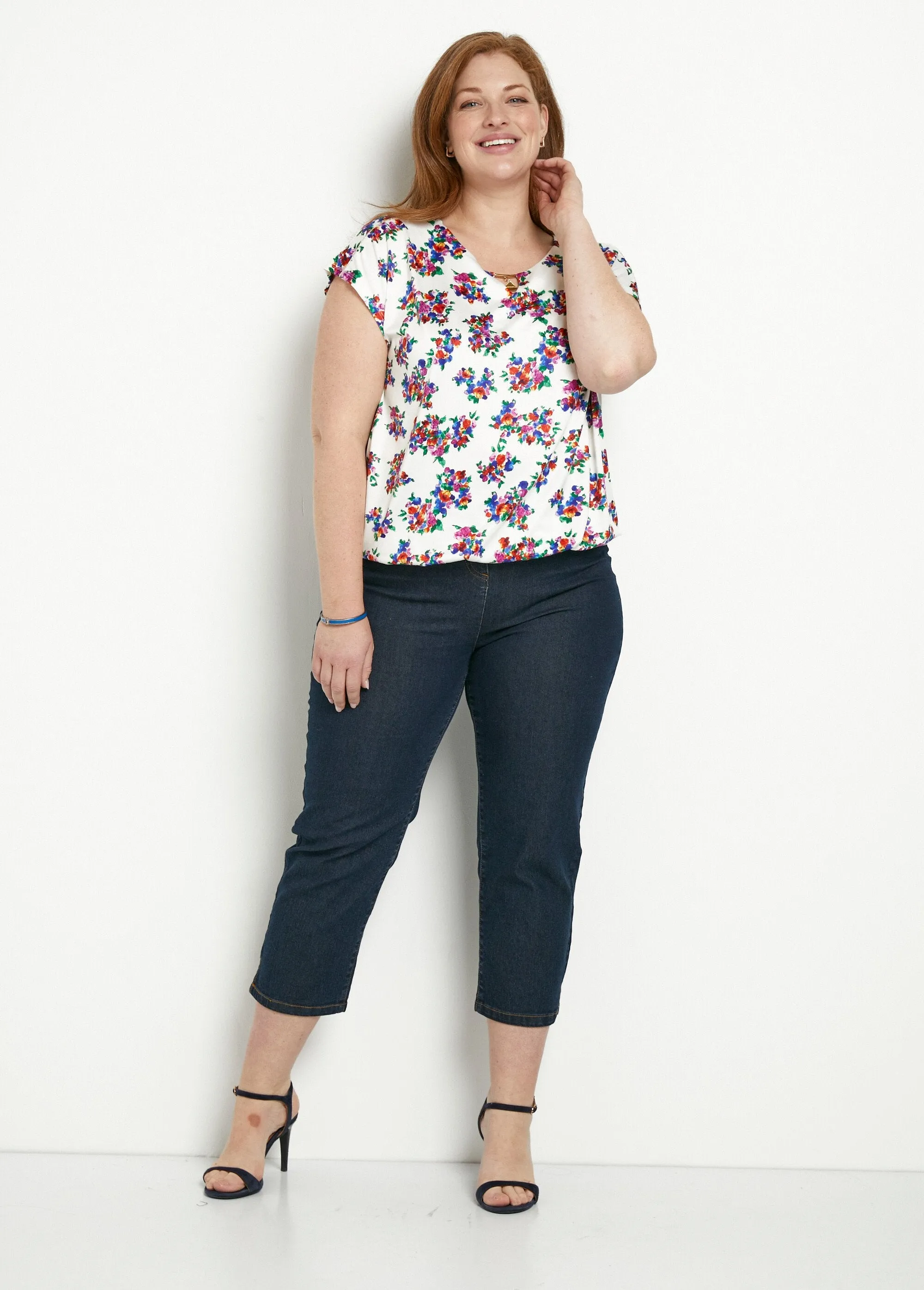 Floral jewel collar blouse T-shirt