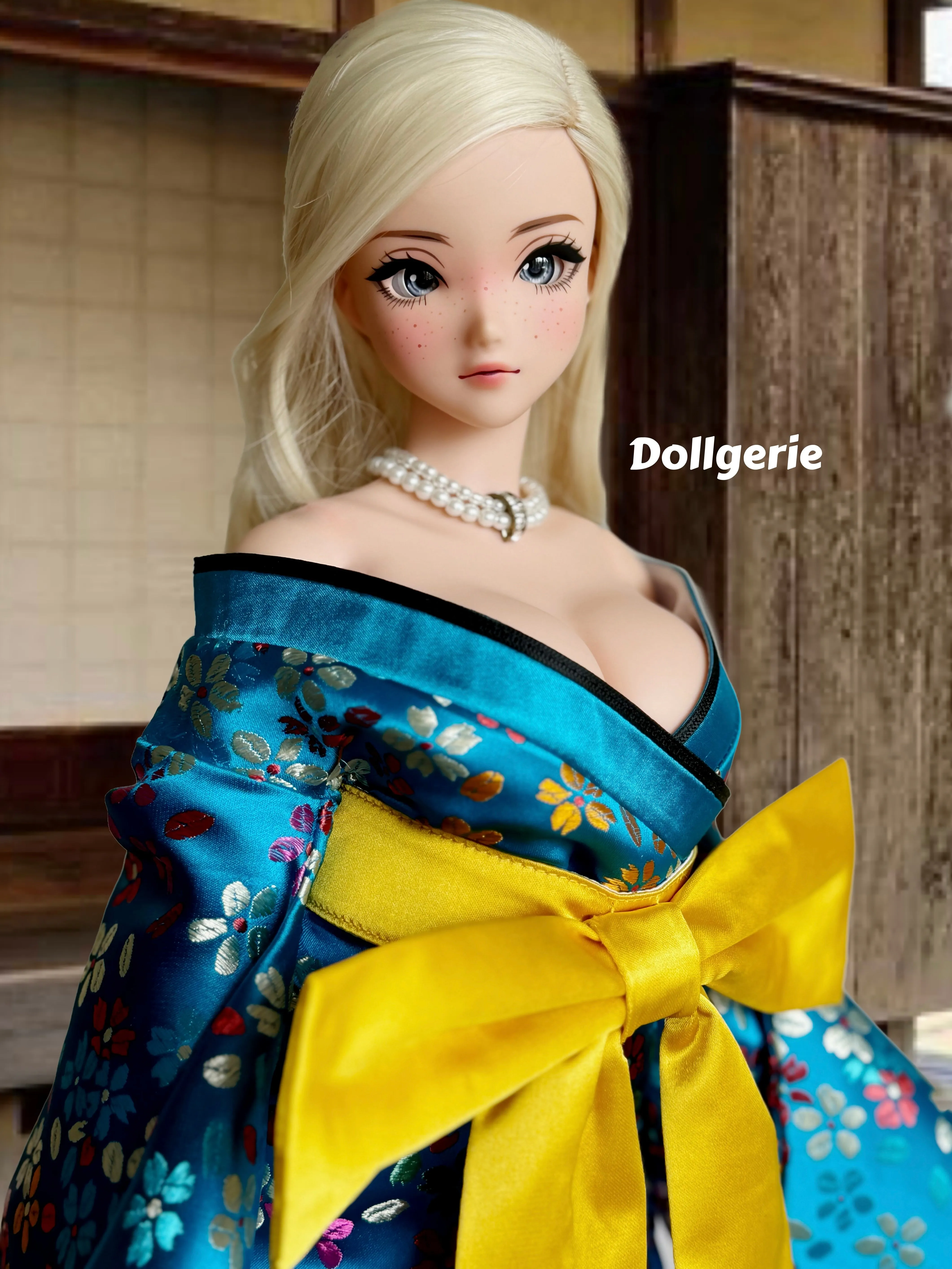 Florazure Kabuki Kimono, made for SmartDoll Pear Girl