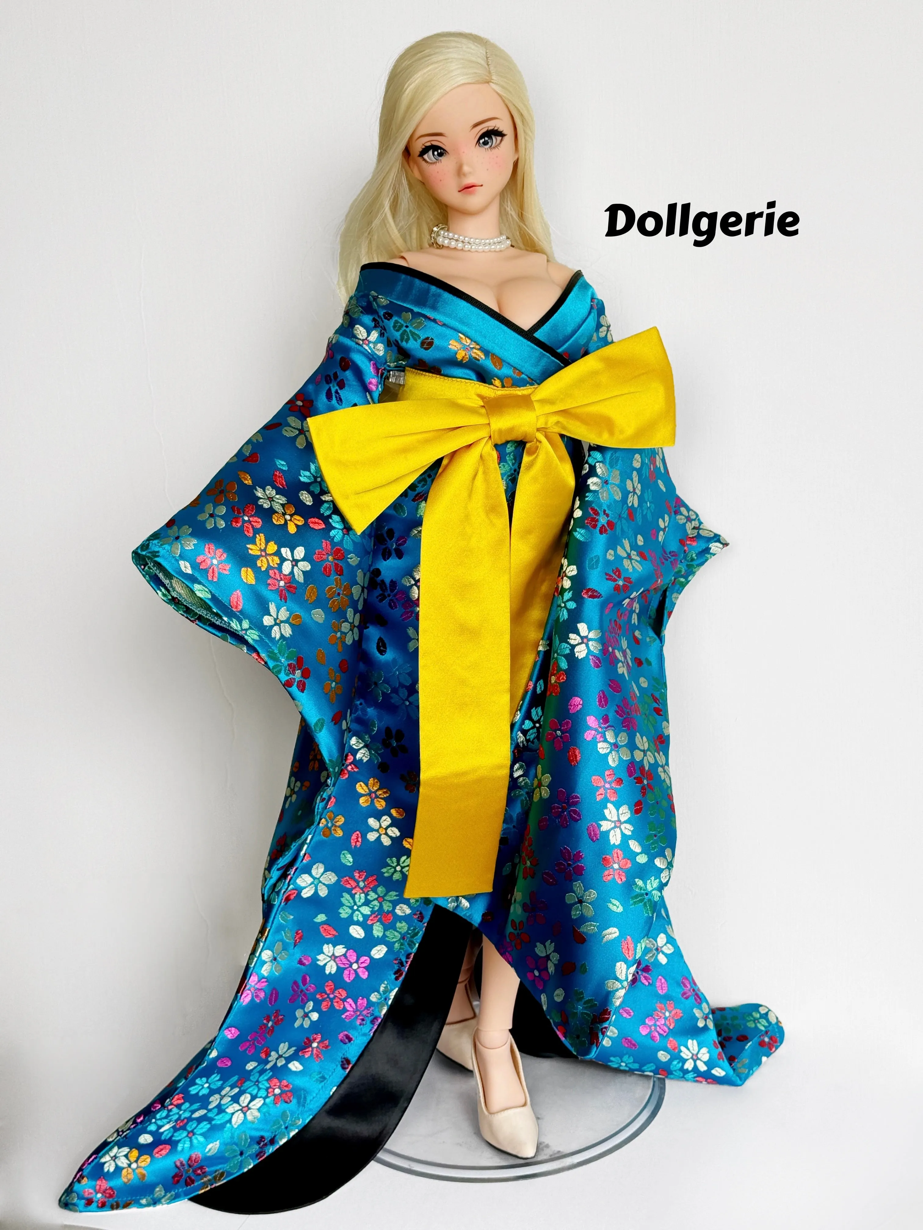 Florazure Kabuki Kimono, made for SmartDoll Pear Girl