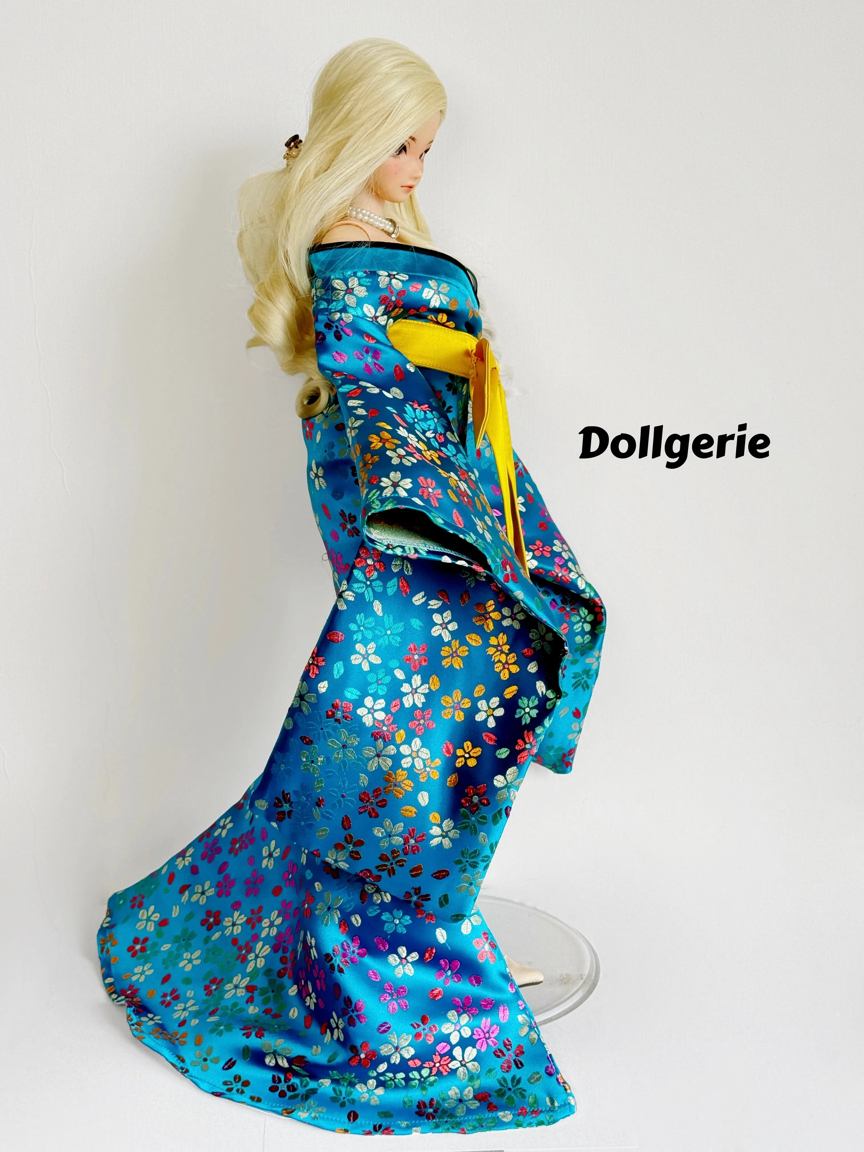 Florazure Kabuki Kimono, made for SmartDoll Pear Girl