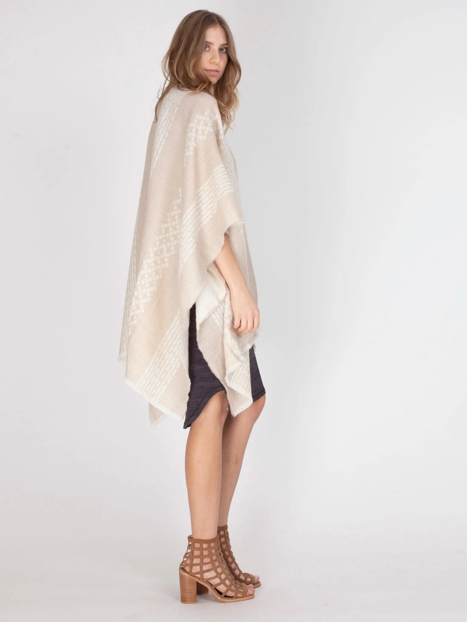 GENTLE FAWN Kirin Kimono
