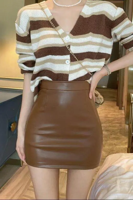 Hip-wrapped PU small leather skirt