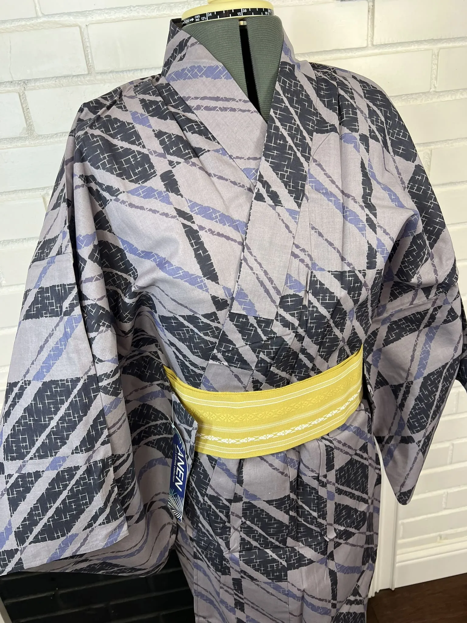 Japanese Traditional Men's YUKATA Full 3pc Set / Size: M-L, Yukata, Obi, Himo String - Gray Striped Yukata Set with Mustard Yellow Obi