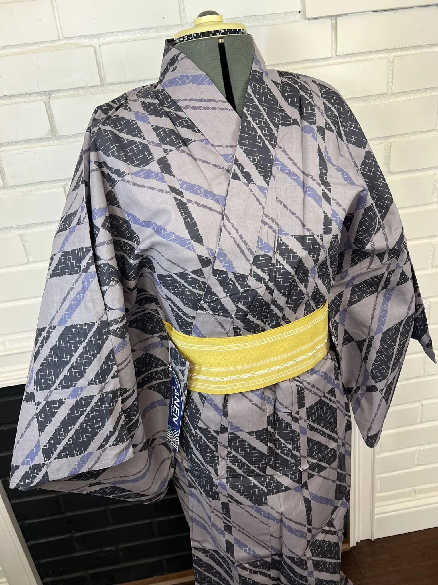 Japanese Traditional Men's YUKATA Full 3pc Set / Size: M-L, Yukata, Obi, Himo String - Gray Striped Yukata Set with Mustard Yellow Obi
