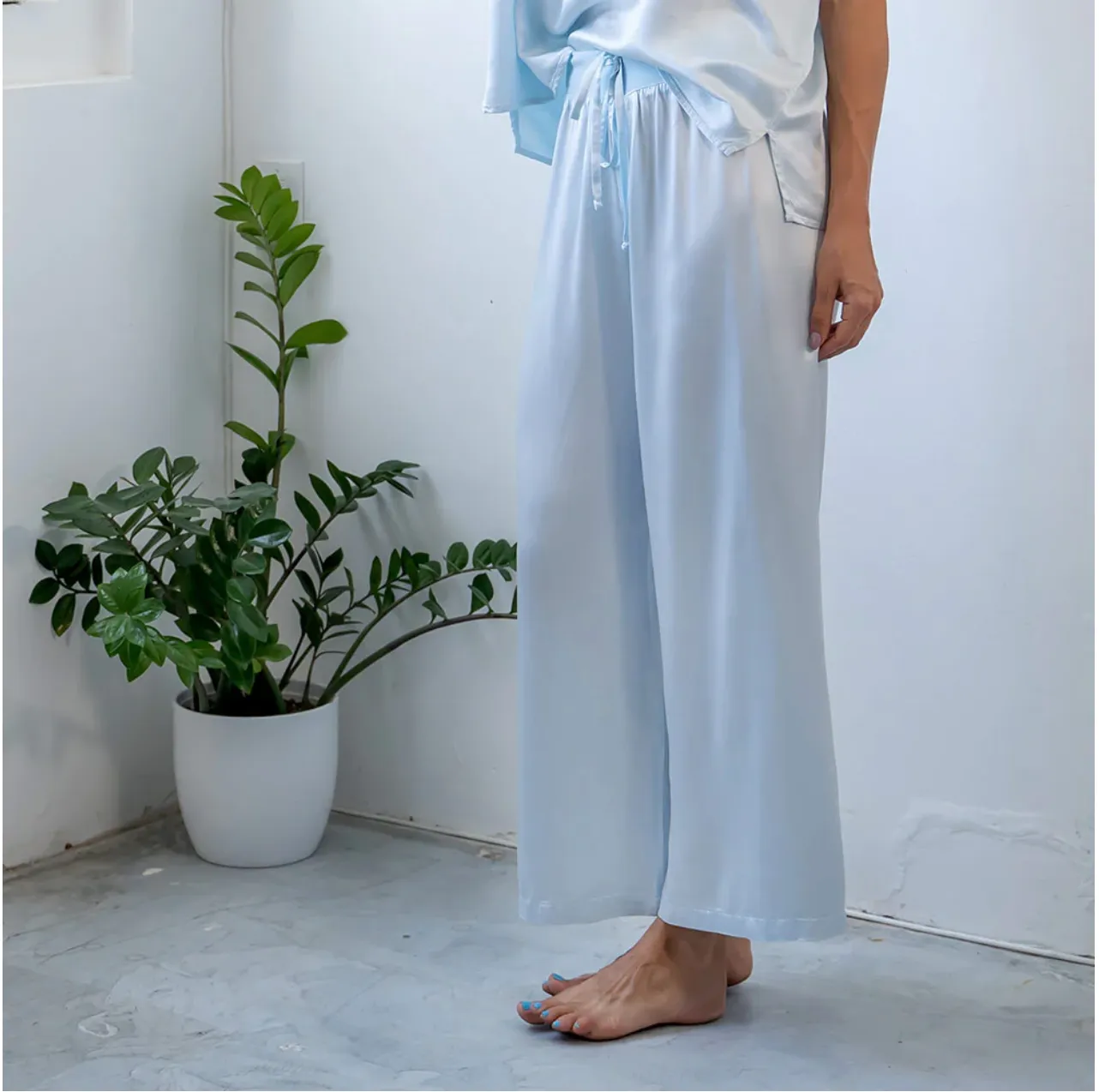 JOLIE CAPRI PANT