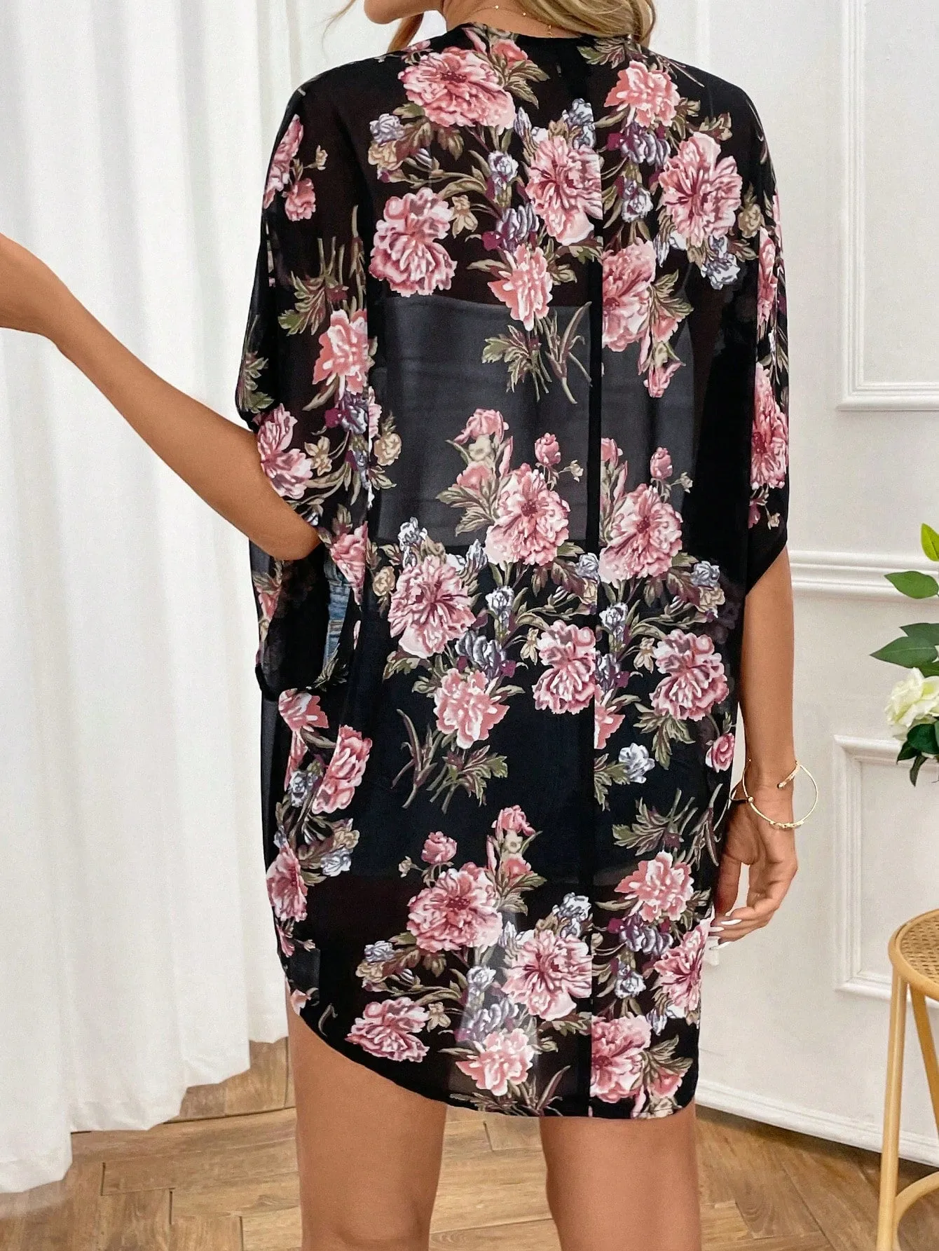 Kimono Floral Clásico para Mujer
