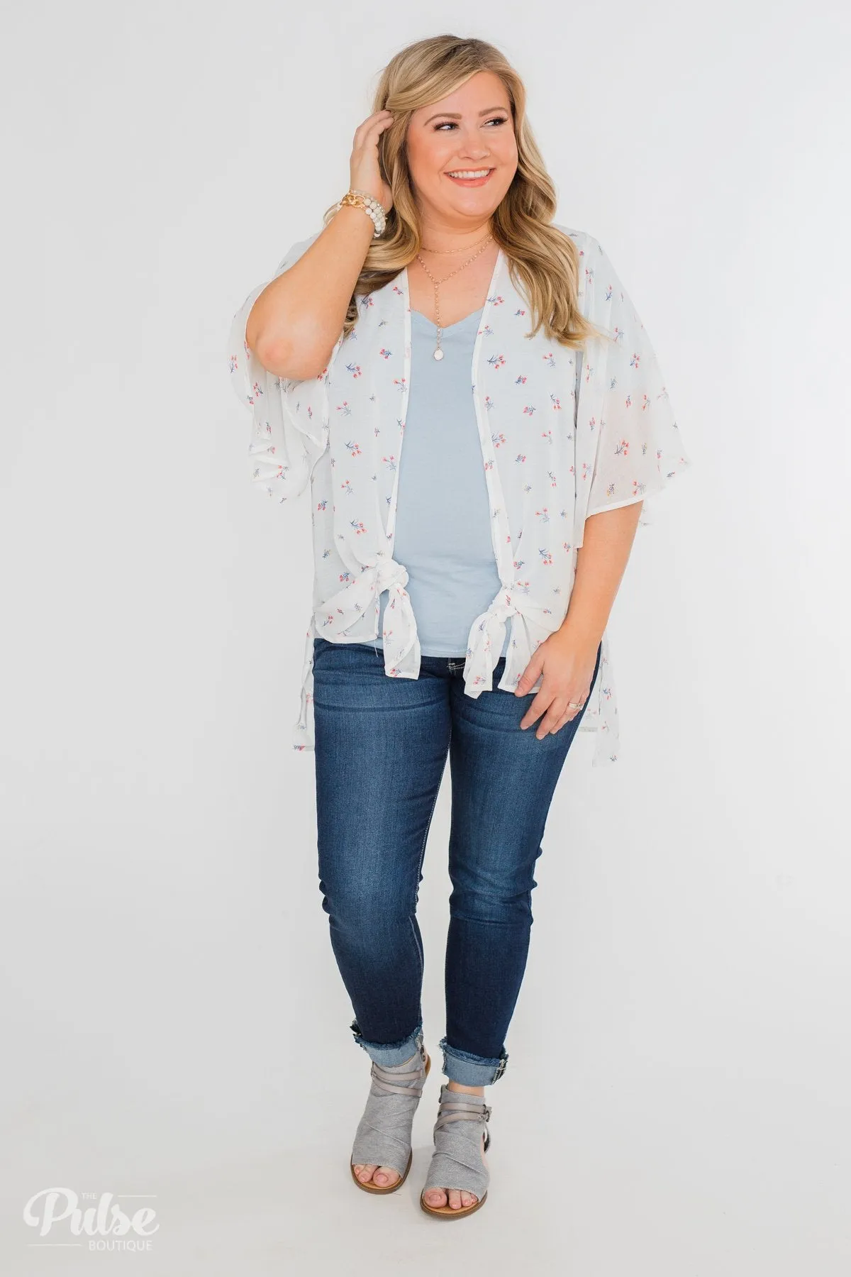 Light Spring Breeze Floral Kimono- Ivory