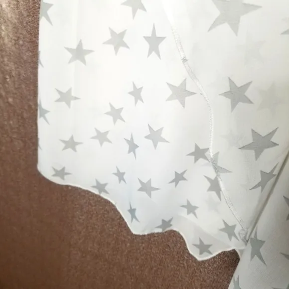 LuLaRoe BNWT M Shirley kimono - white/silver stars