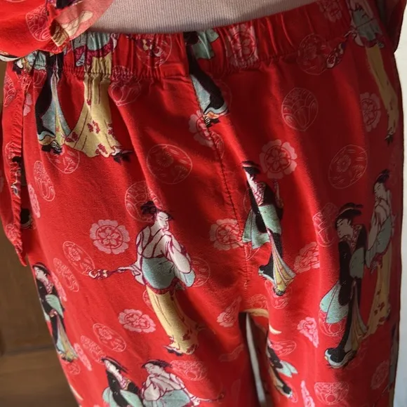 Natori Geisha Colorful Red Asian Novelty Pajamas Sleepwear Small Red Rayon