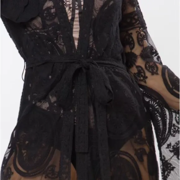 NWT Rosevelvet  black lace kimono bell sleeves XS S cotton embroidery runs small