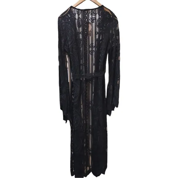 NWT Rosevelvet  black lace kimono bell sleeves XS S cotton embroidery runs small