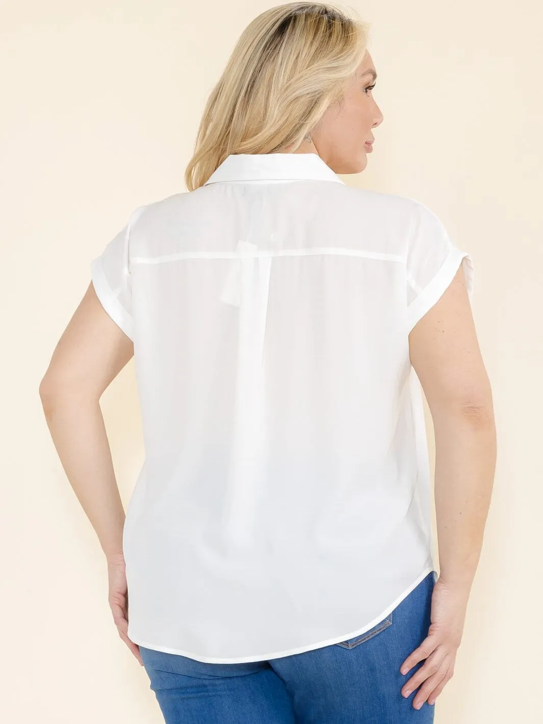 PLUS SIZE SHORT SLEEVE V-NECK BUTTON CLOSURE BLOUSE