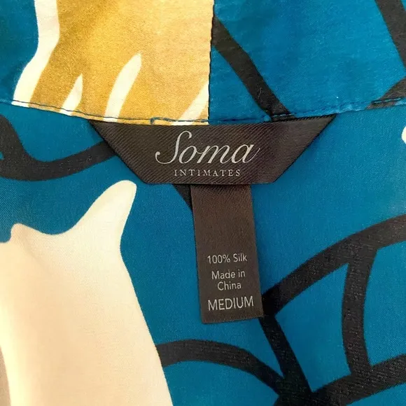 “SOMA” Intimates Luxe Silk Floral Kimono