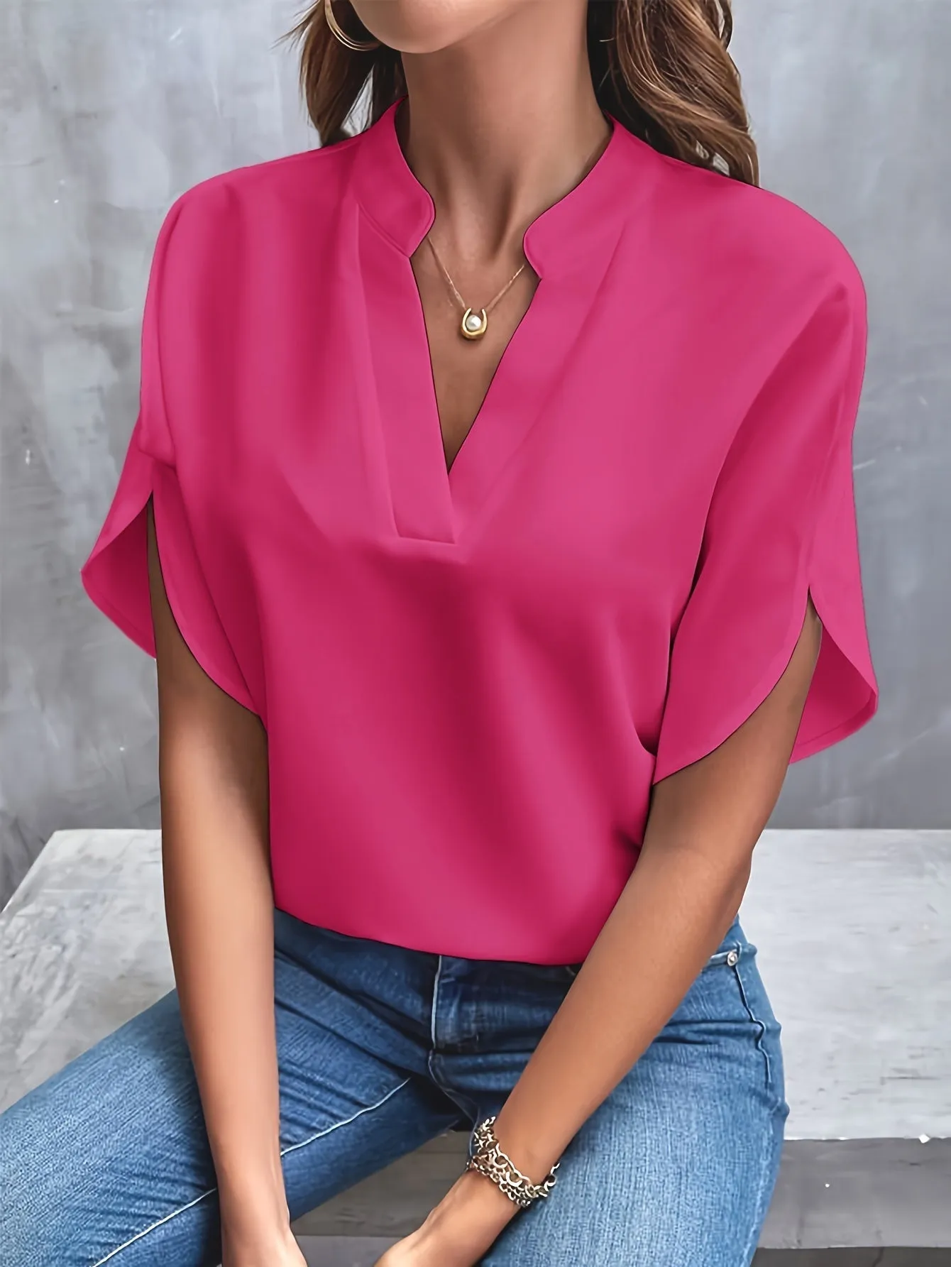 Stylish Women’s V-Neck Chiffon Blouse with Long Sleeves