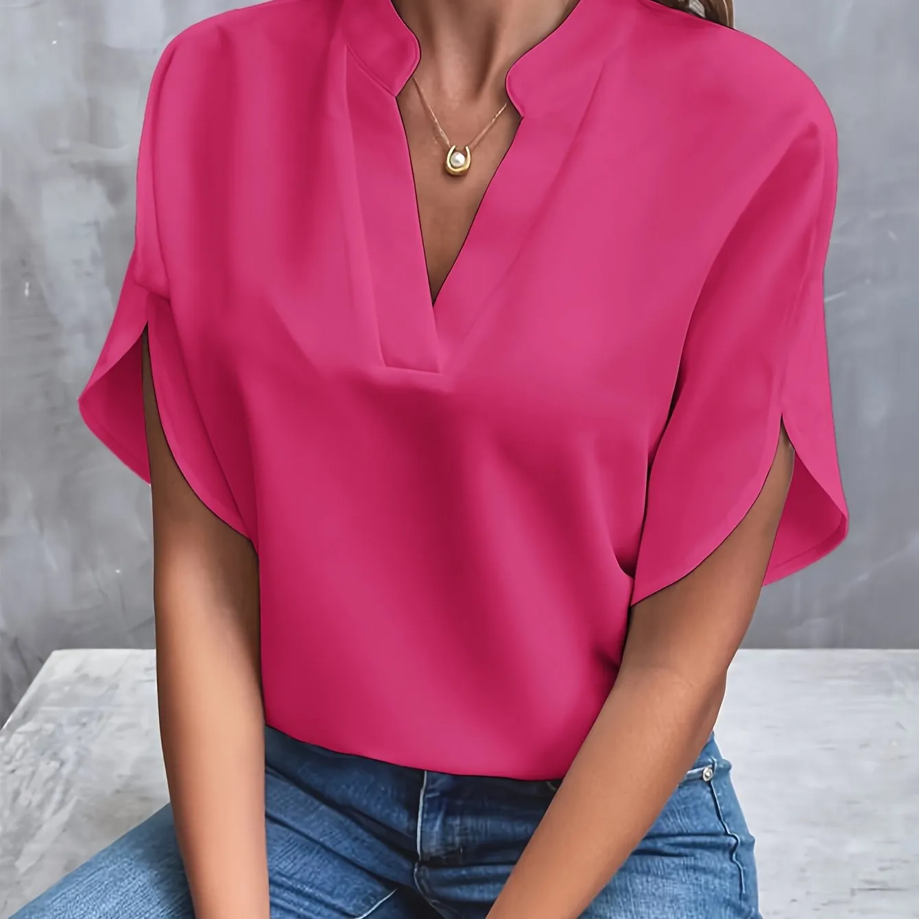 Stylish Women’s V-Neck Chiffon Blouse with Long Sleeves