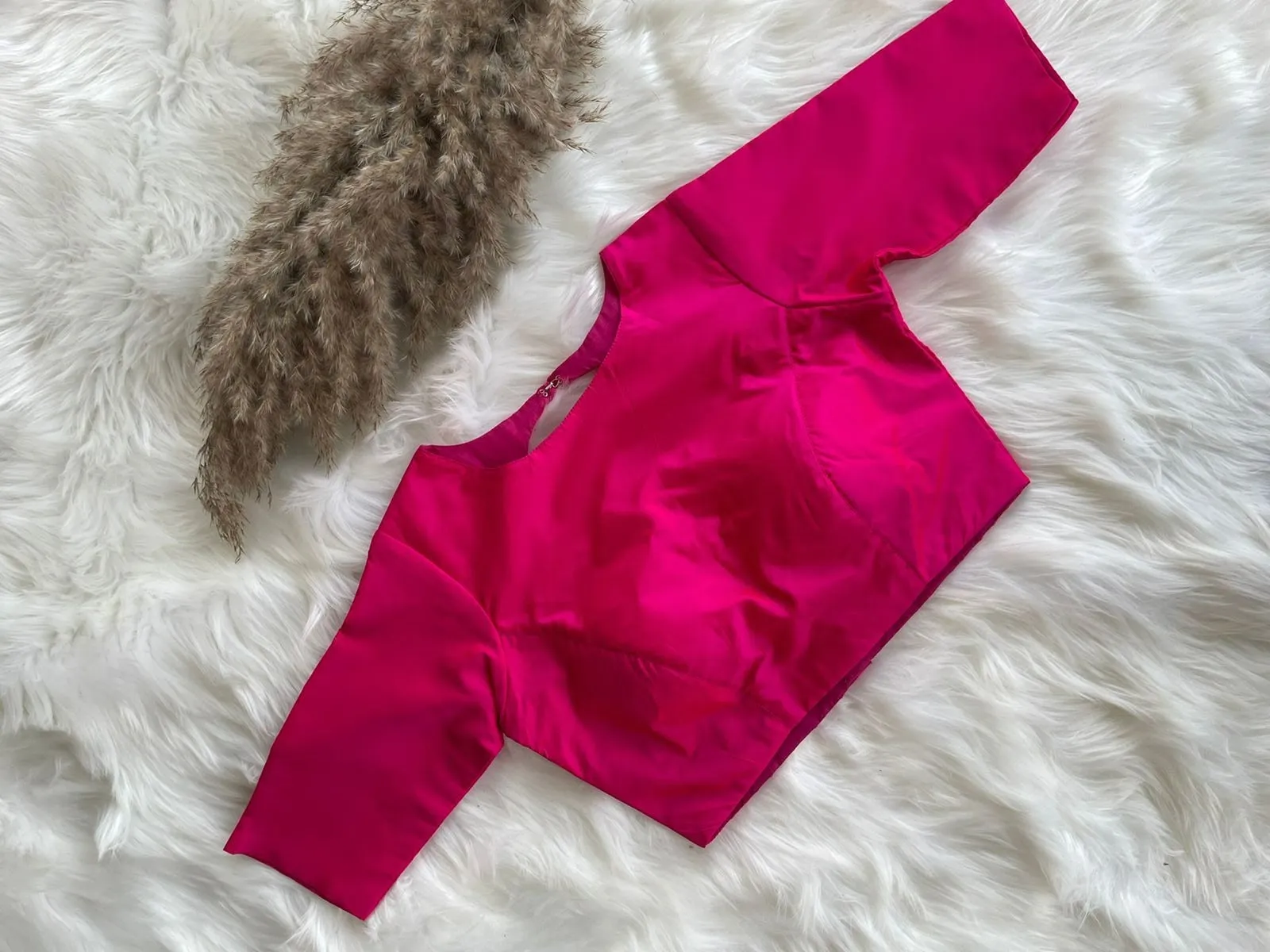 THE HOT PINK
