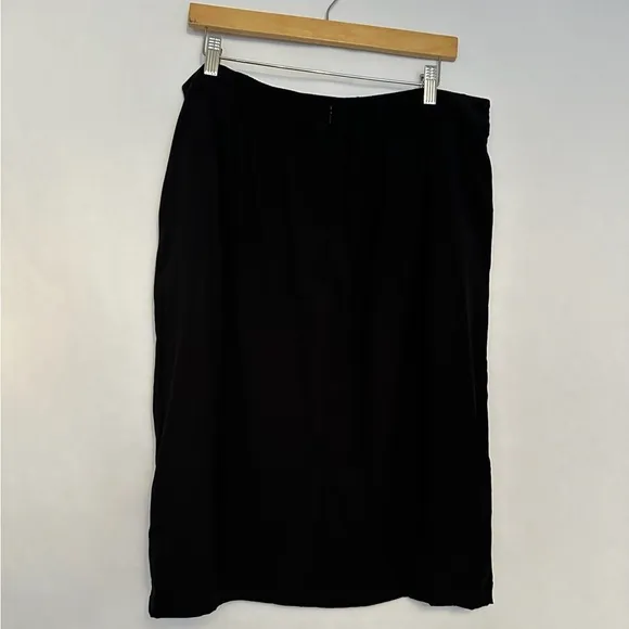 Universal Standard Black Danube Skirt - Size Small (Approx 14/16 - See Chart)