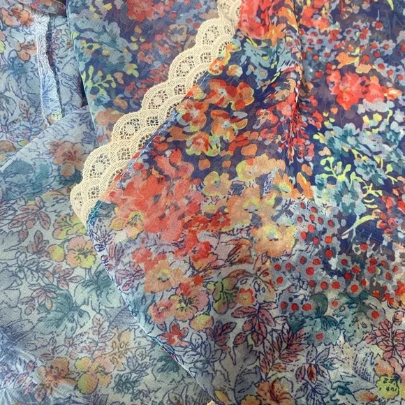 Victorias Secret floral open‎ sheer kimono/robe, size XS/S