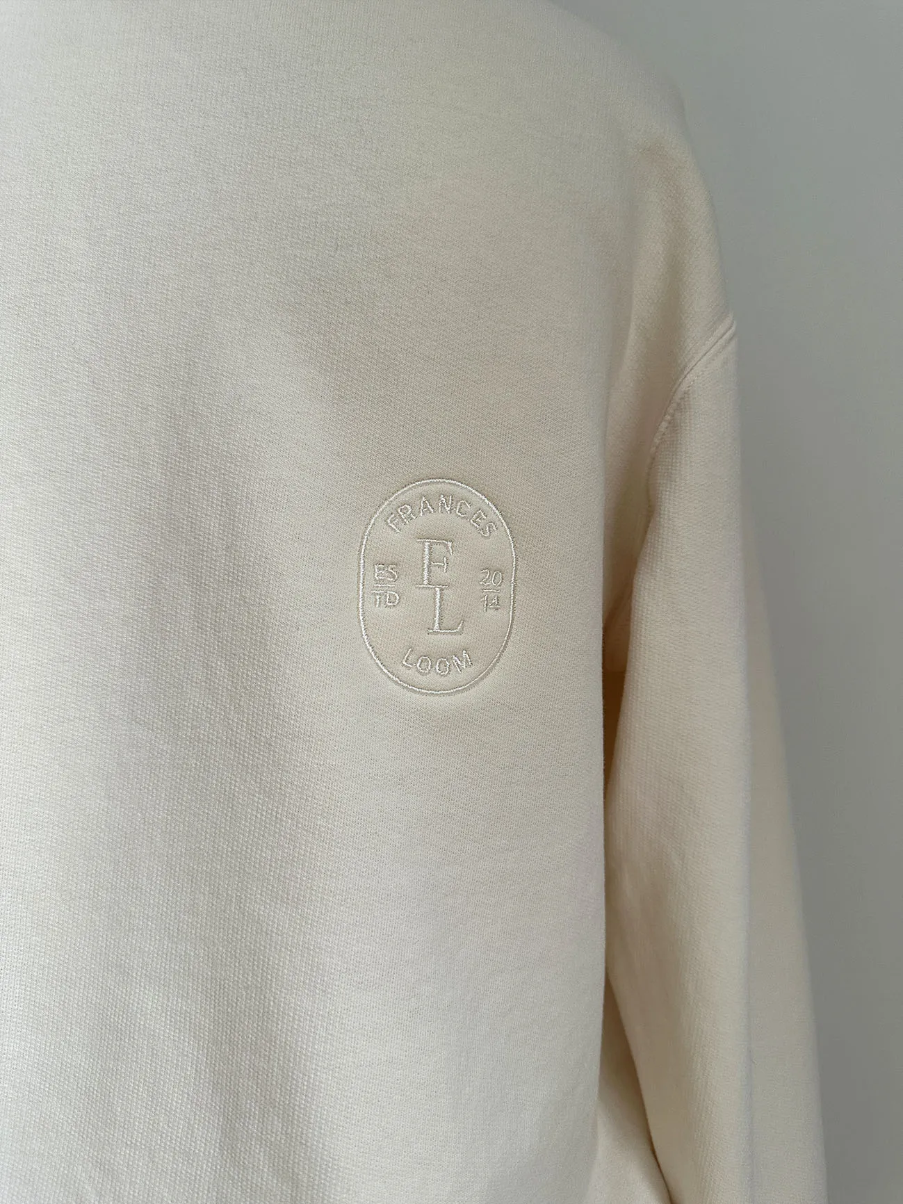 “Vintage” sweatshirt in cream