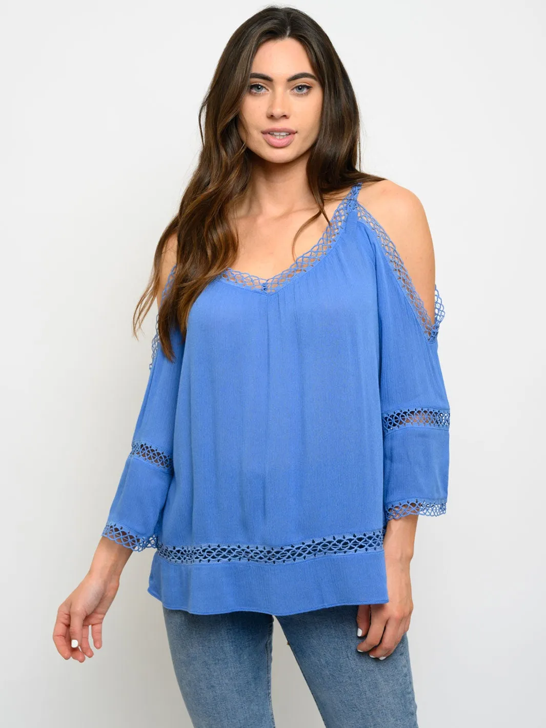 WOMEN'S COLD SHOULDER V-NECK TOP