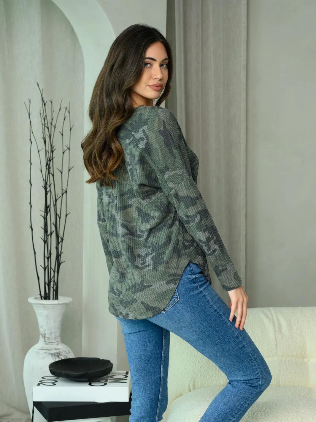WOMEN'S LONG SLEEVE V-NECK CAMO PRINT TOP