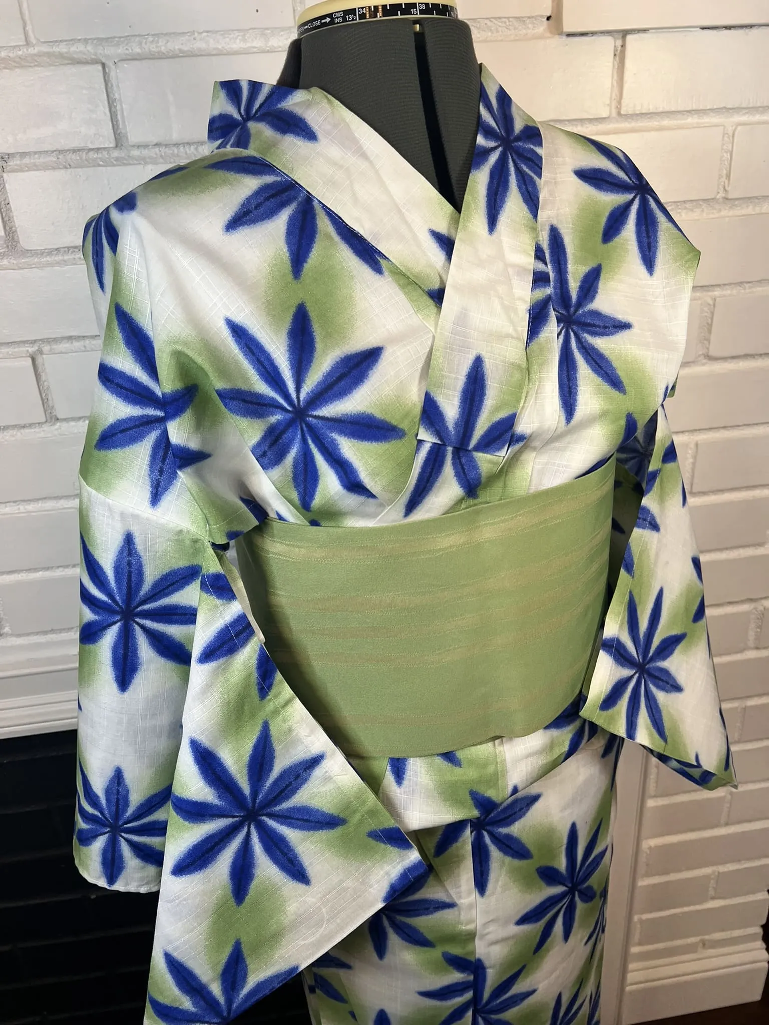 YUKATA and OBI 2 pc set, Size: M-L, Indigo Starflower Pattern on Long White with Light Green Obi / Japanese Traditional Women's Yukata and Han-haba Obi