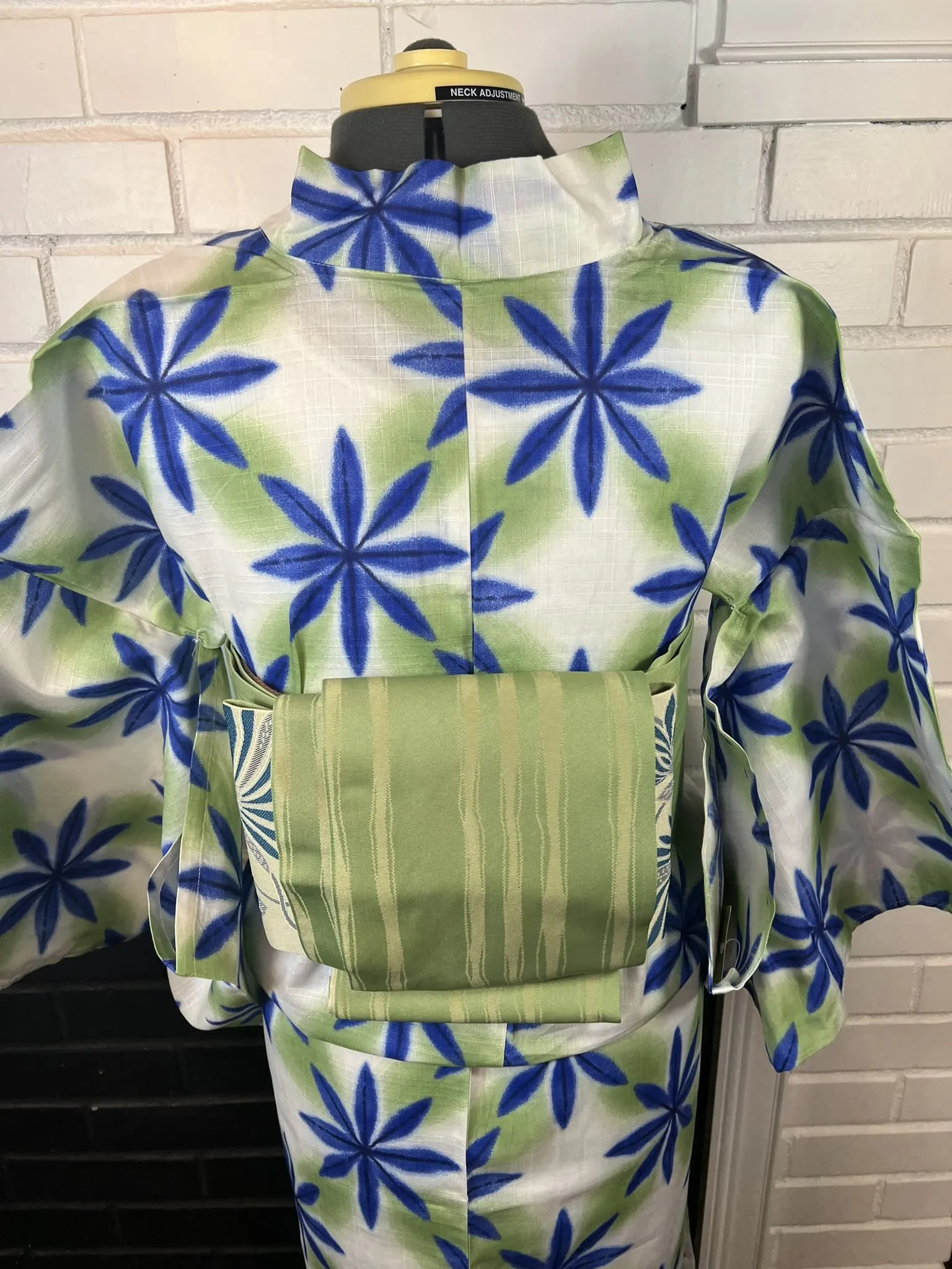 YUKATA and OBI 2 pc set, Size: M-L, Indigo Starflower Pattern on Long White with Light Green Obi / Japanese Traditional Women's Yukata and Han-haba Obi