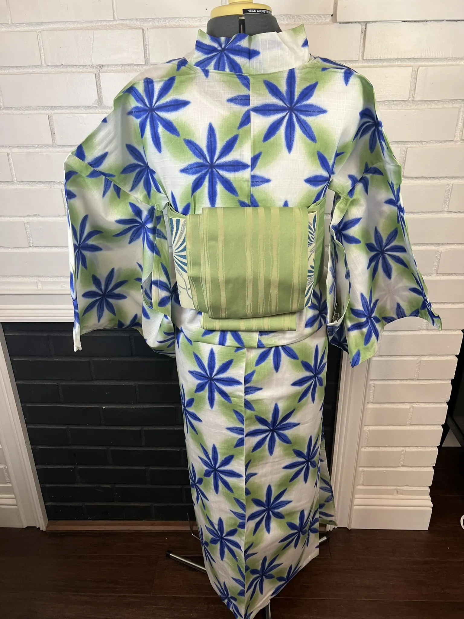 YUKATA and OBI 2 pc set, Size: M-L, Indigo Starflower Pattern on Long White with Light Green Obi / Japanese Traditional Women's Yukata and Han-haba Obi